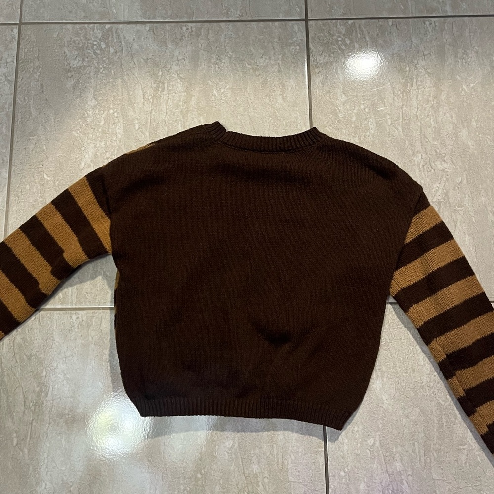 Brown pattern sweater - Picture 2 of 3